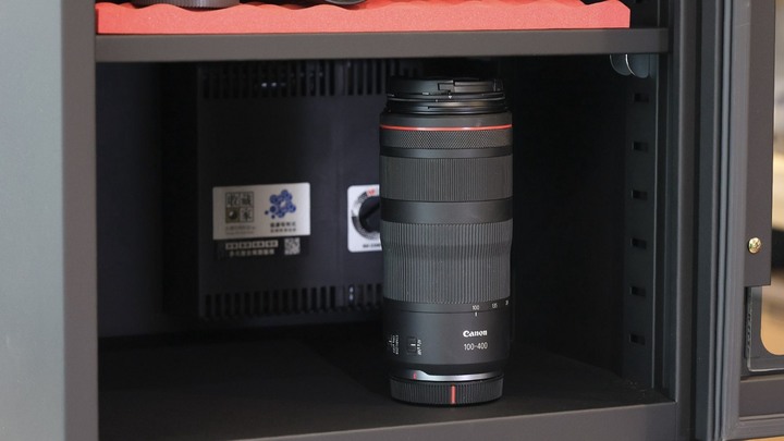 相機和鏡頭的新家,收藏家 AX-96N 防潮箱