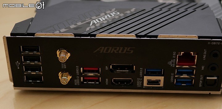 規格用料提升 Z690 AORUS ELITE AX DDR4 開箱