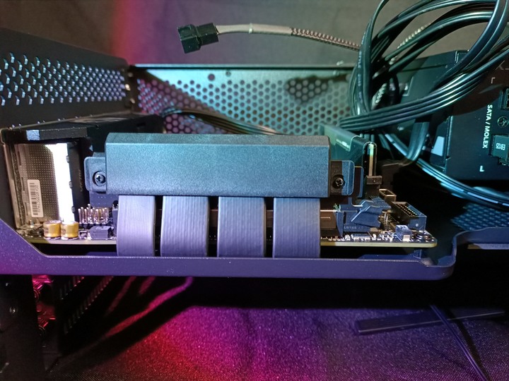 三種願望一次滿足 Phanteks Evolv Shift XT + Phanteks Revolt SFX金牌 650W 開箱評測