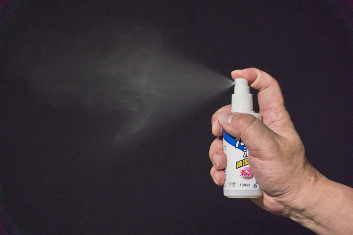 居隔後的房間消毒，用臭氧好還是紫外線好？