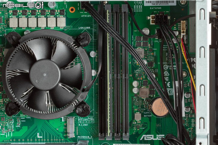 ASUS ExpertCenter D9 Mini Tower(D900MC) 商用主機開箱 在精簡空間內提供高度擴充彈性