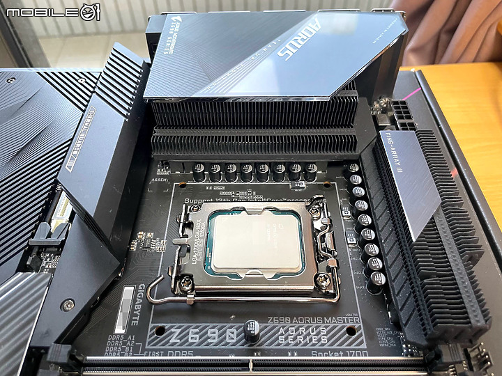 點我看大圖 現買現划算的大禮包 Z690 Aorus Master 開箱與性能測試