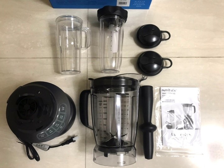 NutriBullet 1200W COMBO 家庭蔬果調理機不專業開箱分享