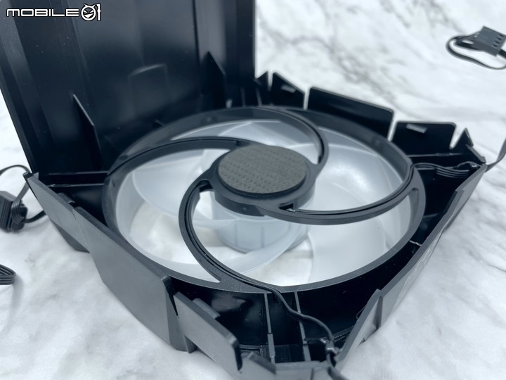[開箱] 堅持你的信仰 AC Freezer i35 A-RGB CPU散熱器