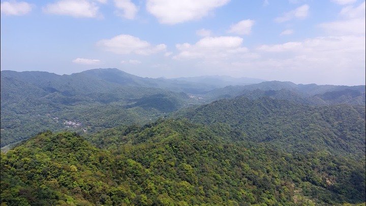 [樂山童盟] [新北平溪] 中央尖-臭頭山-東勢格越嶺步道