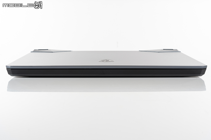 MSI Raider GE76 12UHS 實測｜承襲暴力效能美學的龍魂電競
