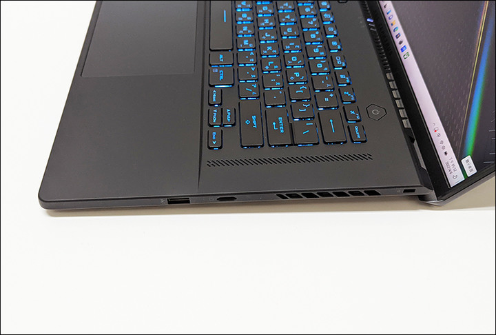 點我看大圖 快速開箱:ROG Zephyrus M16 GU603ZW