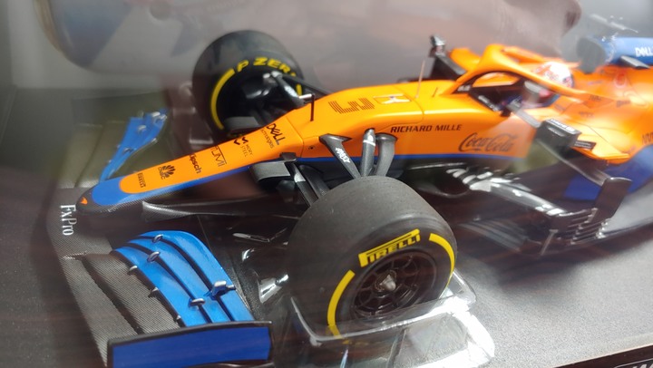 [開箱]1/18 MIMICHAMPS MCLAREN MCL35M