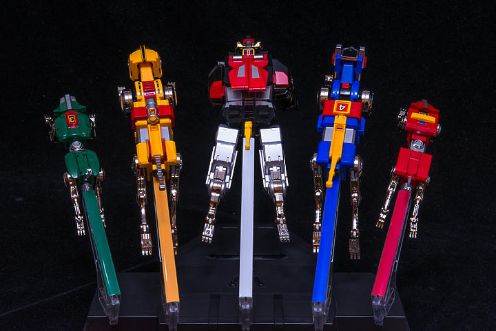 Blitzway × 5PRO STUDIO CARBOTIX《聖戰士》VOLTRON