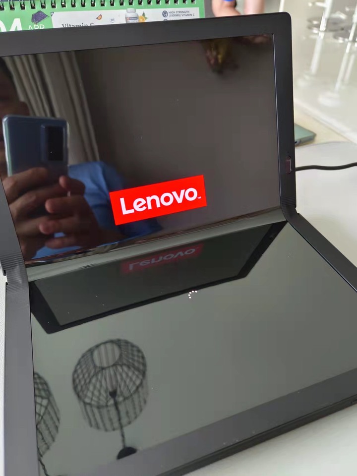 ThinkPad X1 Fold Gen1 開啟平板筆電新模式