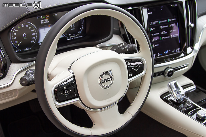 Volvo V60 Recharge T8試駕∣不畏旅程焦慮 盡享生活樂趣