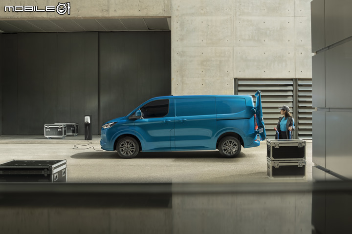 【海外新訊】Ford E-Transit Custom正式亮相,380公里續航力、明年量產上市!