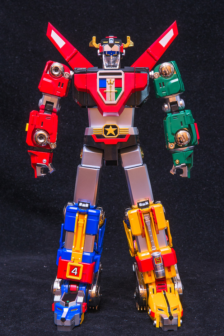 Blitzway × 5PRO STUDIO CARBOTIX《聖戰士》VOLTRON