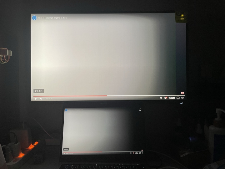 BENQ明基PD2725U灰階斷層問題