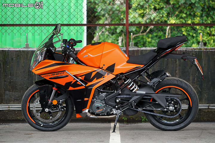 2022 KTM RC 390 賽道試駕｜電控齊全 競爭力再提升