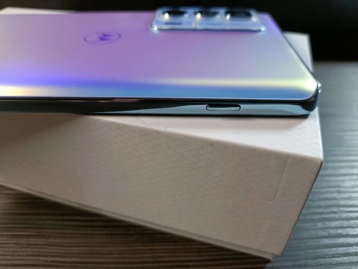 【外觀篇】Motorola edge S pro 偽開箱半年深度體驗分享