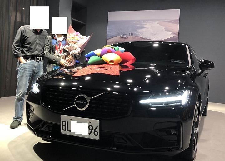 點我看大圖 末代雙出尾管---S60瑪瑙黑開箱&Polestar軟體性能優化