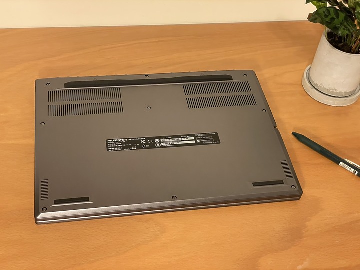 【開箱】Acer Predator Triton 500SE，旗艦之力，用過就回不去啦~~