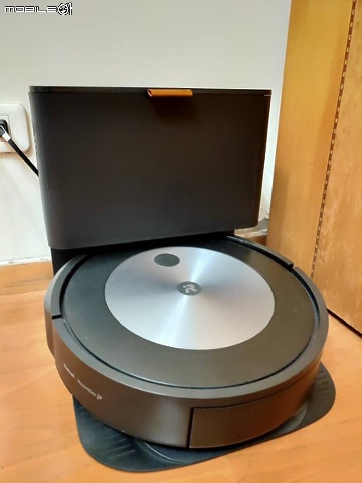 點我看大圖 掃地機器人iRobot J7+開箱 避便便專用!