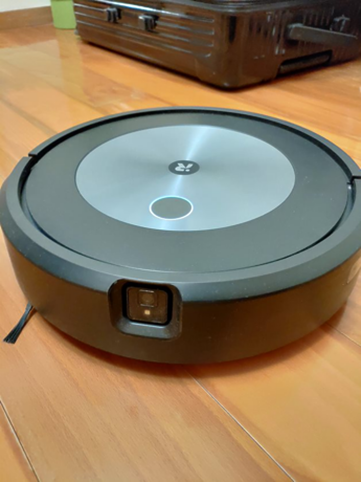 點我看大圖 掃地機器人iRobot J7+開箱 避便便專用!