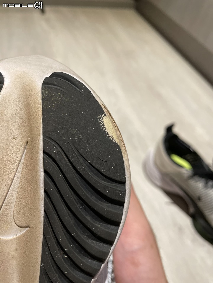 [問題] 關於Adidas Adizero Boston 10 跑鞋（更新6/3號忘了換長襪的下場）