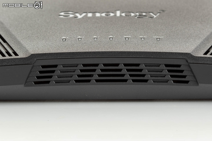 Synology Router RT6600ax 無線路由器開箱試用 具備獨立網路設定與安全機能滿載的網路中心