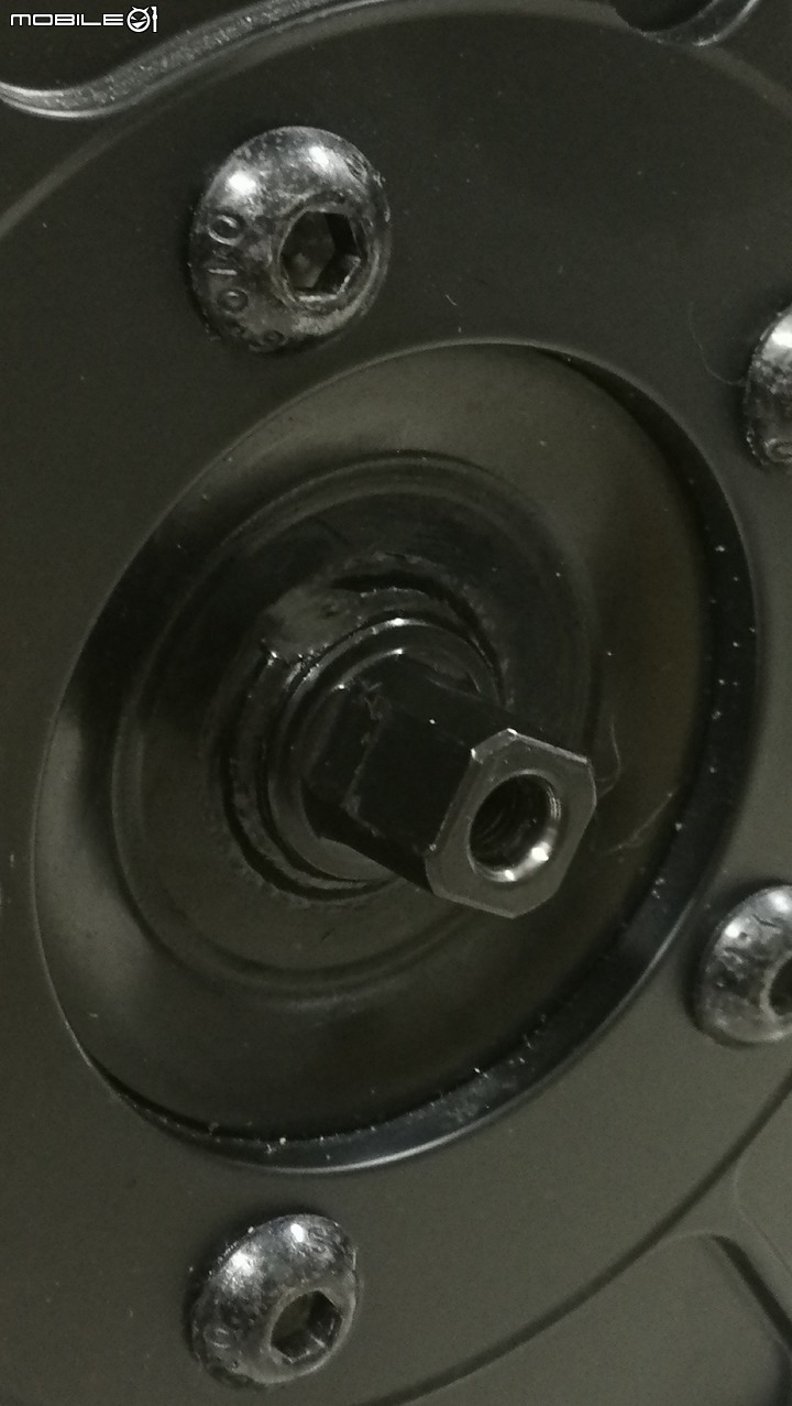 請問各位, 飛輪 H919C 如何更換培林?