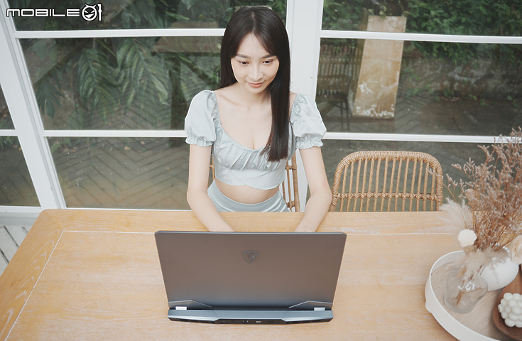 MSI Raider GE76 12UHS 實測｜承襲暴力效能美學的龍魂電競