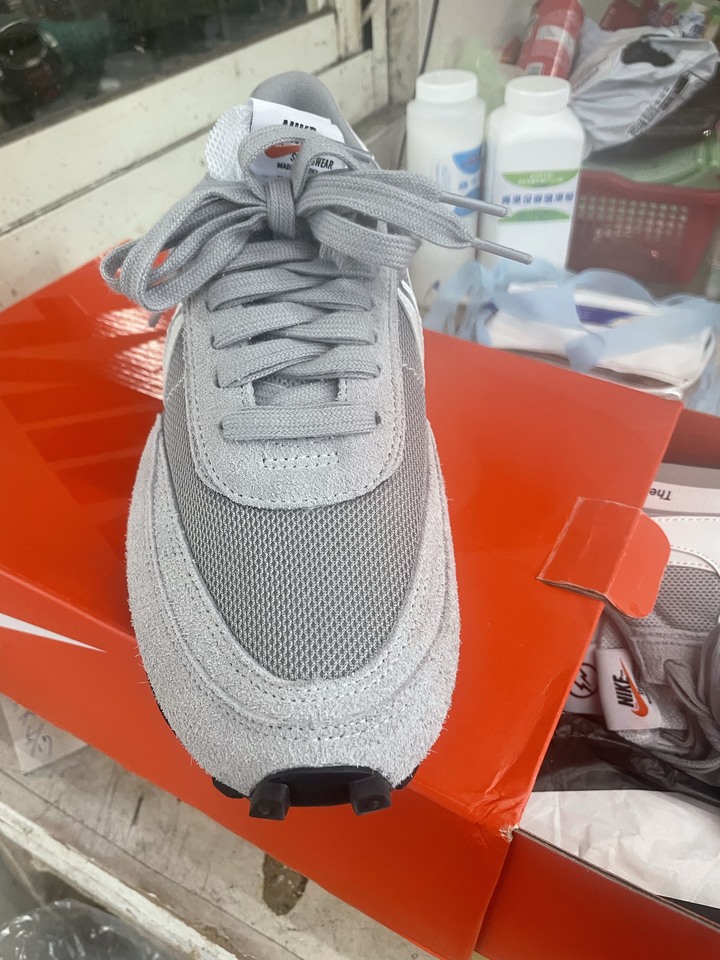 Nile X sacai 請問這雙是真還是假？