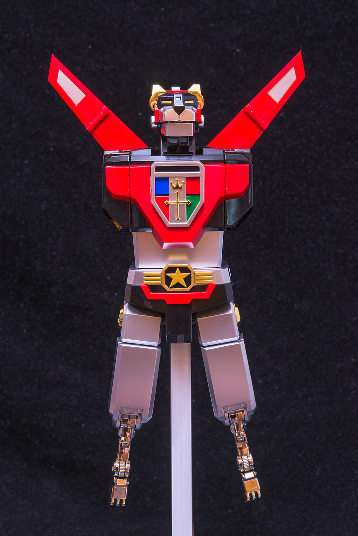 Blitzway × 5PRO STUDIO CARBOTIX《聖戰士》VOLTRON