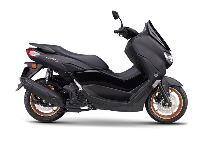 NMAX 2021 vs 2022