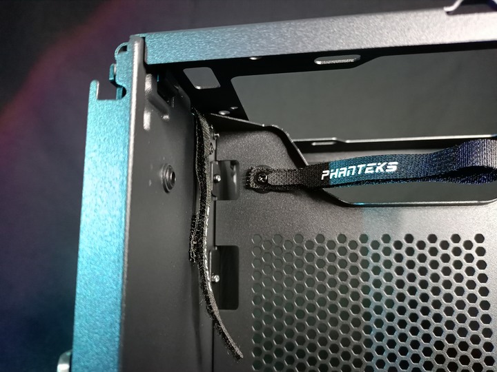 三種願望一次滿足 Phanteks Evolv Shift XT + Phanteks Revolt SFX金牌 650W 開箱評測
