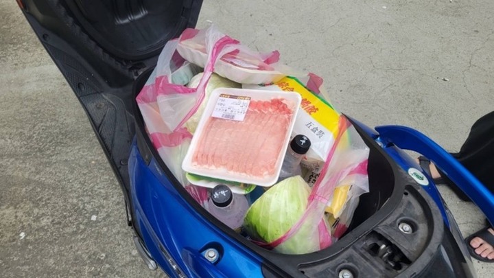 勁豪能塞幾顆高麗菜？