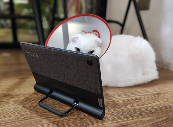 造型獨特的捲軸型態娛樂平板 Lenovo Yoga Tab 11 上手玩~