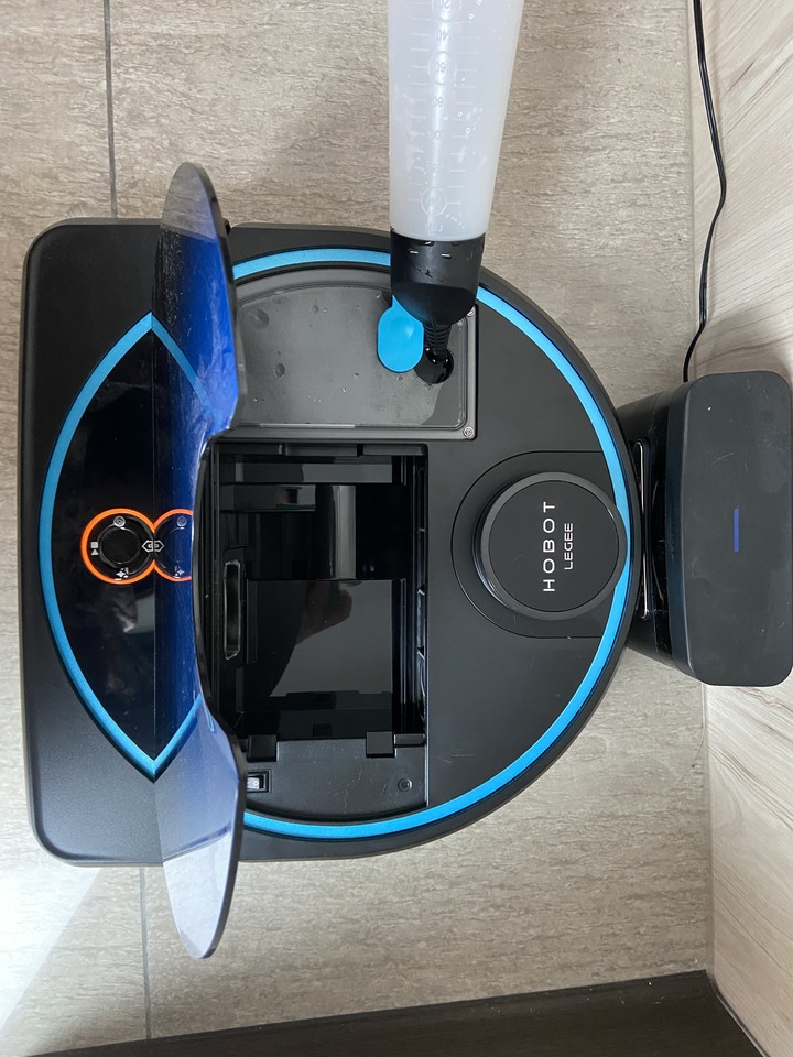 HOBOT 雷姬7掃拖地機器人