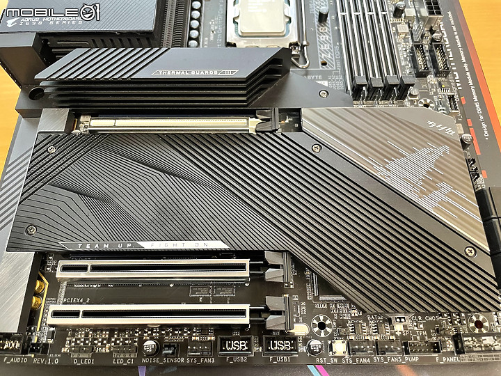 點我看大圖 現買現划算的大禮包 Z690 Aorus Master 開箱與性能測試