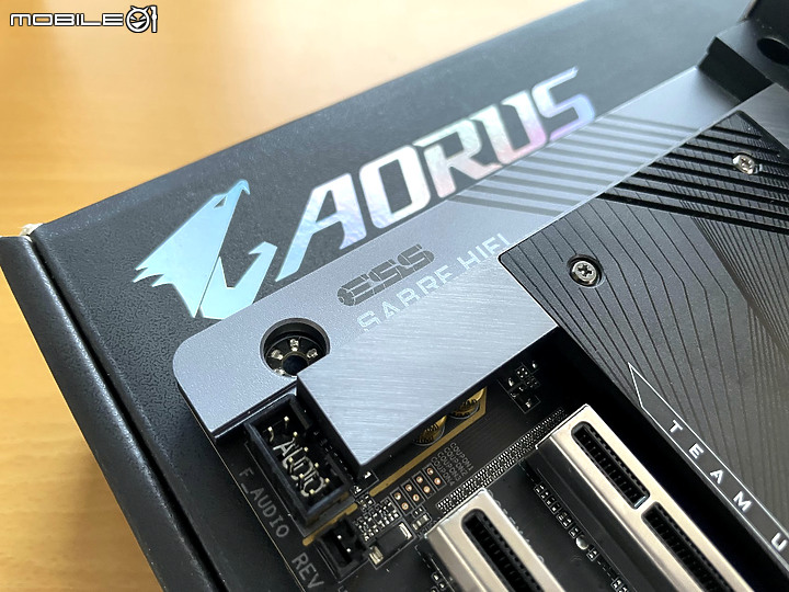 點我看大圖 現買現划算的大禮包 Z690 Aorus Master 開箱與性能測試