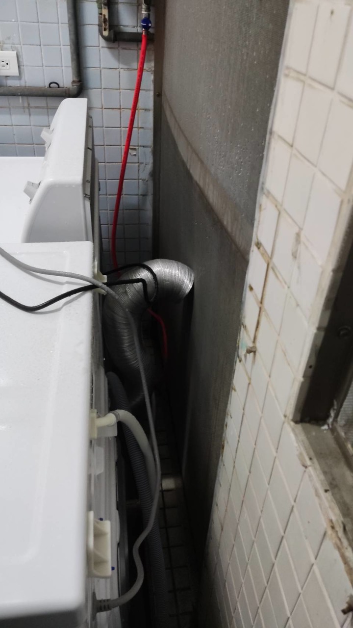 請問洗衣機、烘衣機背面防雨淋嗎??