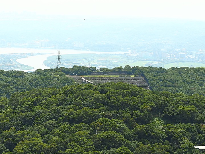 閻錫山故居 — 當了38年的「山西王」，生命中最後10年的居所，山西窯洞在臺重現