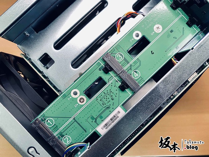 ASUSTOR AS6704T開箱評測：強還要更強，又快又穩的創作者NAS！