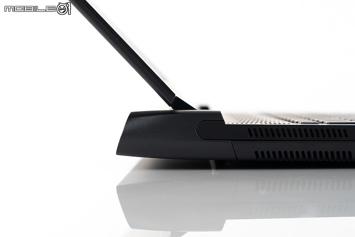Alienware m15 R7 測試報告｜外星人信仰加持的 3A 遊戲利器！