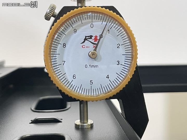 中堅新戰力，特色網狀通風直立中塔機殼 ThermalTake T27 TG ARGB