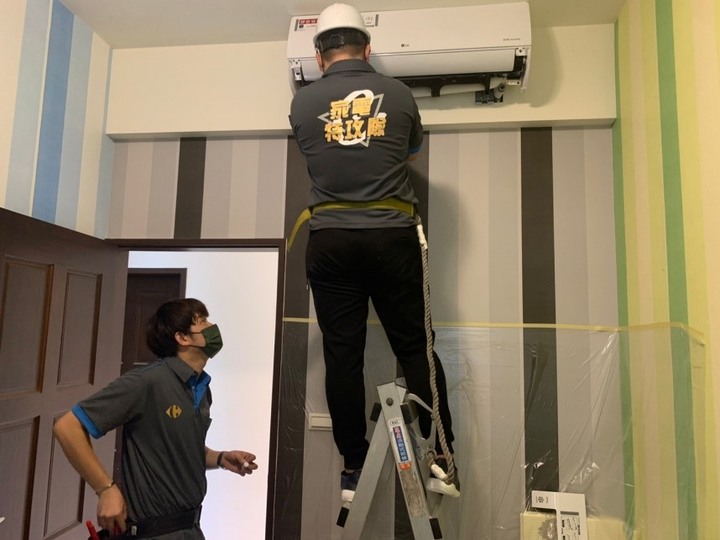家樂福冷氣到府安裝服務分享