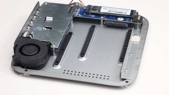 點我看大圖 買 TB4 Hub 送硬碟外接盒?最適合 Mac mini 和 Mac Studio 的 OWC miniStack STX Thunderbolt 4 雙槽外接盒!