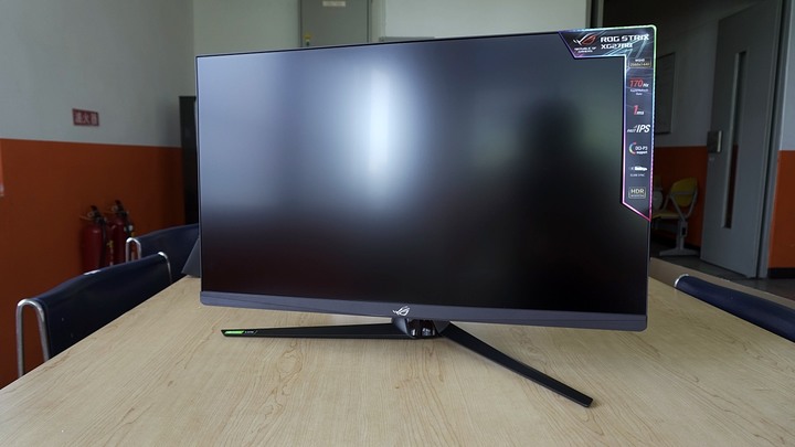 【開箱】學弟的新2K144Hz螢幕終於來了｜ROG Strix XG27AQ