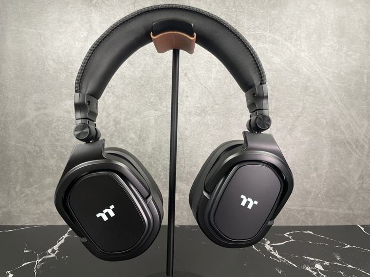 [開箱] 無線聲光 TT Argent 幻銀 H5 RGB 無線電競耳機