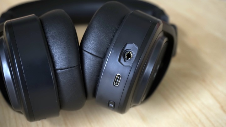 【開箱】朋友的新無線耳機! TT 幻銀 ARGENT H5 RGB 無線電競耳機簡單開箱