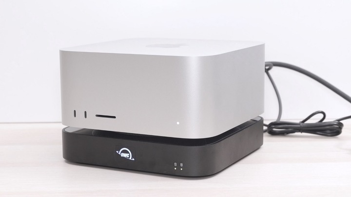 點我看大圖 買 TB4 Hub 送硬碟外接盒?最適合 Mac mini 和 Mac Studio 的 OWC miniStack STX Thunderbolt 4 雙槽外接盒!
