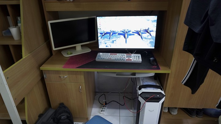 【開箱】學弟的新2K144Hz螢幕終於來了｜ROG Strix XG27AQ