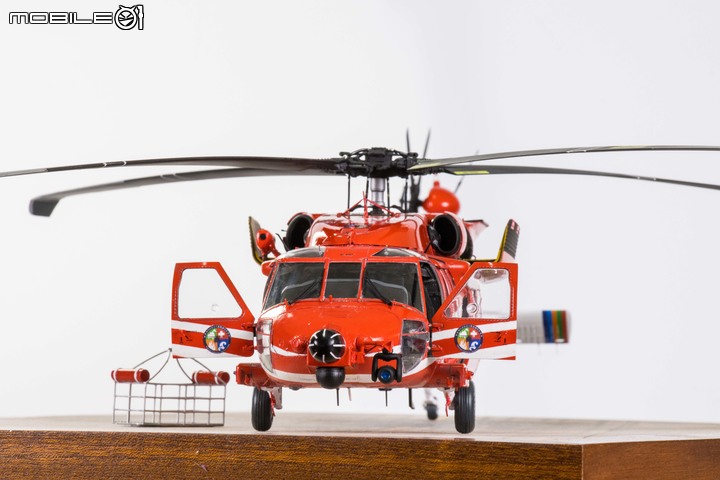1/35 空中勤務總隊 UH-60M-14 NA-714 重裝型黑鷹直升機